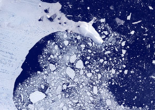 Tảng băng trôi lớn nhất thế giới vỡ ra từ thềm Nam Cực - Ảnh 3.
