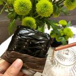 Loạt món ăn nhìn đen sì nhưng vị lại ngon ngất ngây Loạt món ăn nhìn đen xì nhưng vị lại ngon ngất ngây - 1