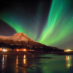 Du lịch đêm Bắc cực kỳ ảo – Lạc bước đến ngôi làng của Ông già Noel