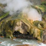 Du lịch Nga – Khám phá thung lũng Geysers kì ảo nhất tại Nga