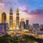 Du lịch Malaysia, check in tòa tháp đôi chọc trời Petronas nổi tiếng