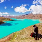 Khám phá vẻ đẹp huyền bí của hồ thiêng Yamdrok khi du lịch Tây Tạng