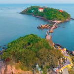 Khám phá vẻ đẹp hoang sơ giữa biển tại Hòn Đá Bạc Cà Mau