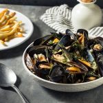 Moules frites – món ngon trứ danh nên thử khi đi tour du lịch Bỉ