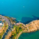 Ngồi “quán cóc” ngắm khung cảnh bình minh tuyệt đẹp trên Mũi Nghinh Phong