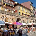 Check in khu phố Ribeira, điểm du lịch Bồ Đào Nha đầy cổ kính