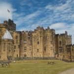 Vẻ đẹp của lâu đài Hogwarts Anh nổi tiếng trong bộ phim Harry Potter